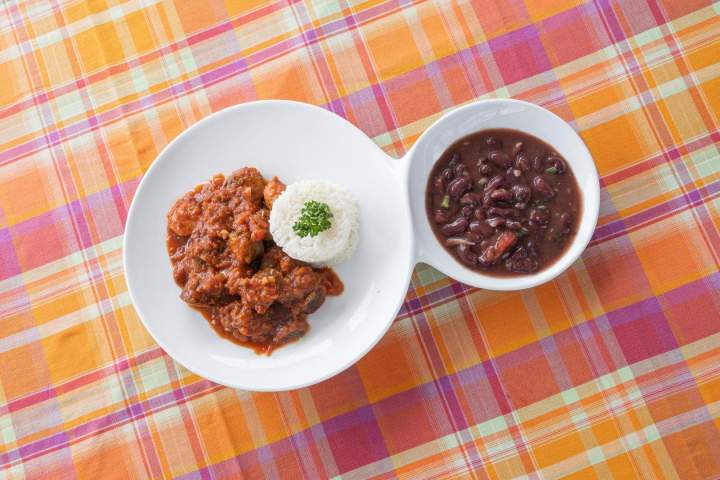 Traiteur buffet sur péniche à Conflans-Sainte-Honorine