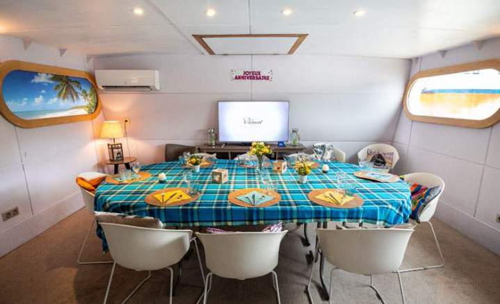 Salle à louer sur une péniche à Conflans-Sainte-Honorine