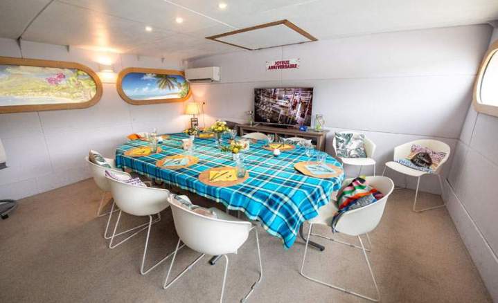 Salle à louer sur une péniche à Conflans-Sainte-Honorine