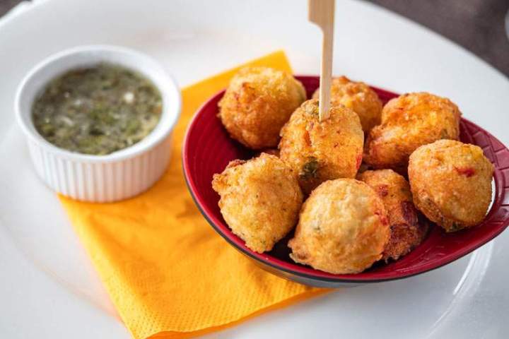 Traiteur pour repas festif sur péniche à Conflans Sainte Honorine